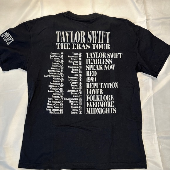Taylor Swift Eras Tour Shirt 2023 Size M - Picture 3 of 4